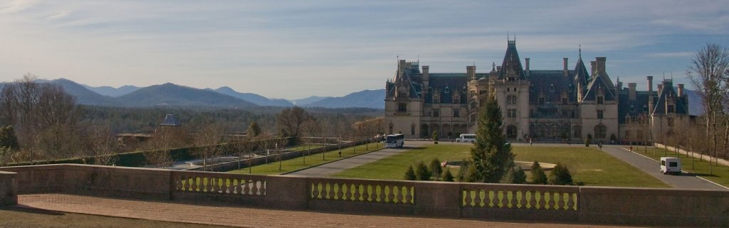 BILTMORE-AND-MOUNTAINS.jpg